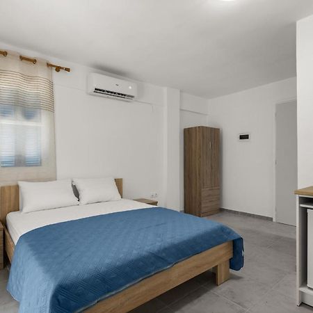 Nikolas Apartments Stoupa Levktron Bagian luar foto