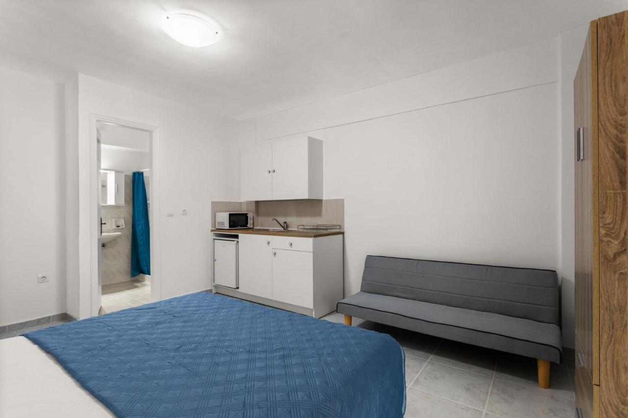 Nikolas Apartments Stoupa Levktron Bagian luar foto